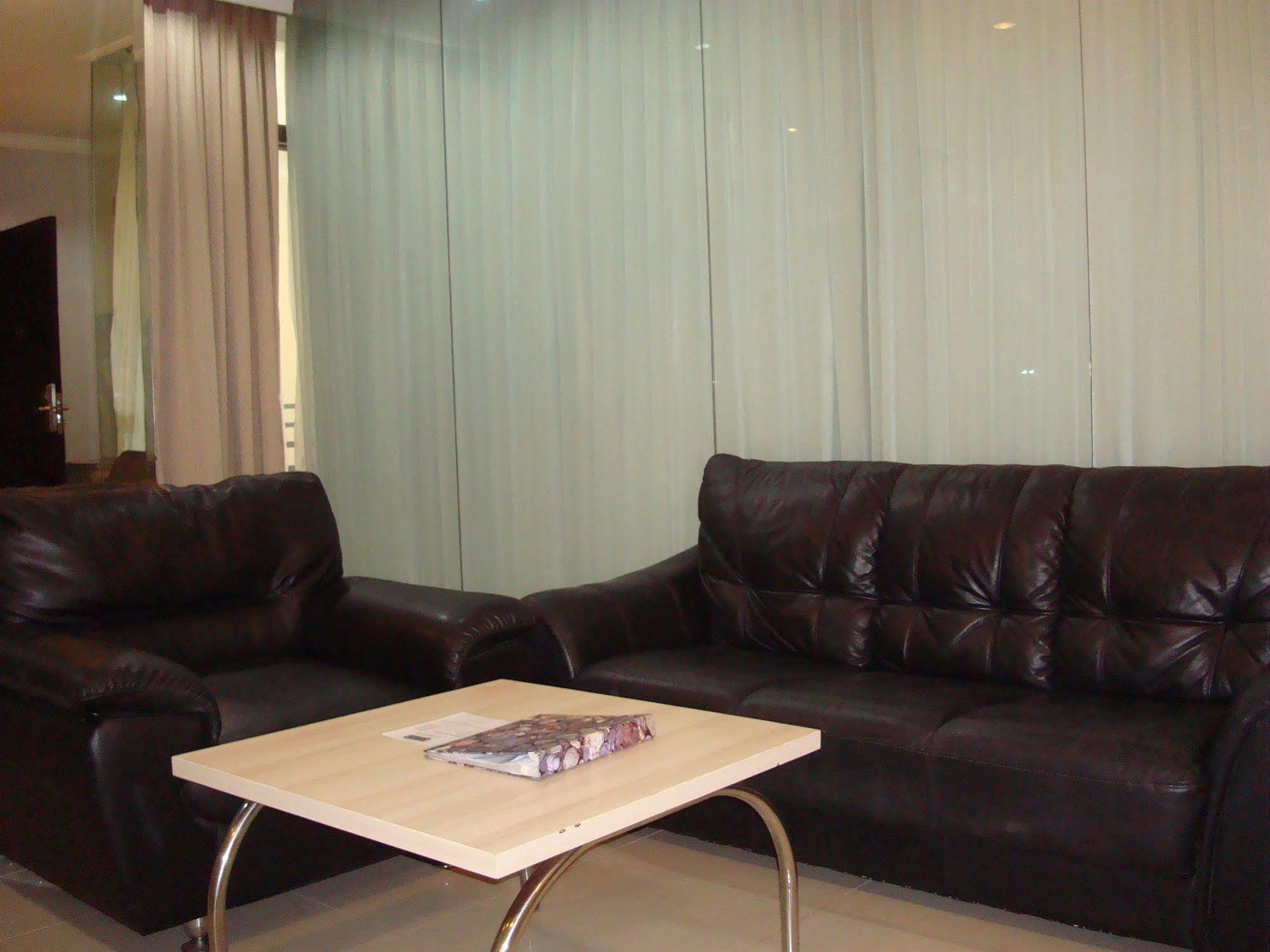 Ap Suite Apartment كوتا المظهر الخارجي الصورة